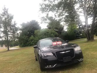 2016 chrysler 300 s