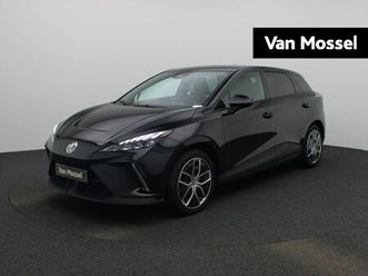 mg mg4 - 64 kwh luxury | automaat | navigatie | climate control | apple carplay / android auto | ad