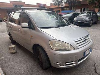 avensis verso 2.0 tdi d-4d gancio traino