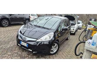 1.3 hybrid elegance cvt automatico