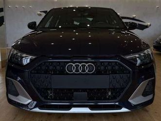 a1 citycarver 30 1.0 tfsi identity contrast 116cv