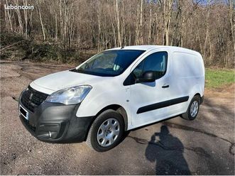peugeot partner 1.6 hdi 100 cv premium pack – gps, caméra, attelage – 2018