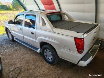 cadillac escalade ext