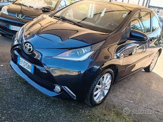 toyota aygo 1.0 uni pro km 120.000