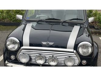 2001 rover mini noir manuel, 5 vitesses conduite à droite...