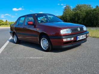 volkswagen vento 1.8 cl auto cl