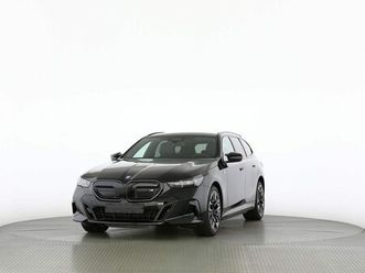 i5 m60 xdrive touring