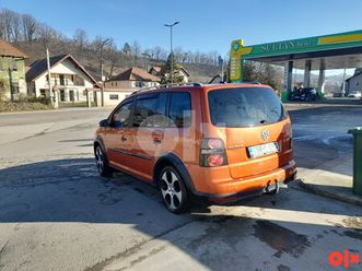 volkswagen touran cross