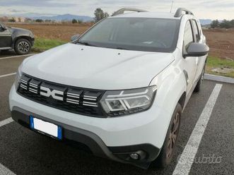 dacia duster journey up 1.0 tce gpl 2023