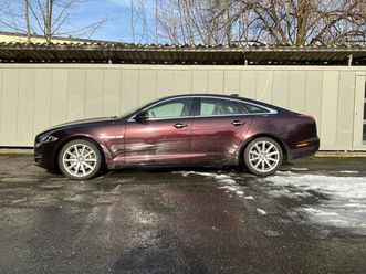 xj 3.0d premium luxury v6 automatic