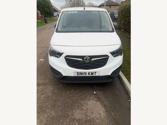 1.6 turbo d 2000 edition l1 h1 euro 6 (start/stop) 4dr