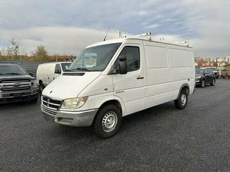2006 dodge sprinter 2500 cargo van, low km! t1n