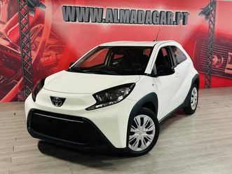 toyota aygo x 1.0 play