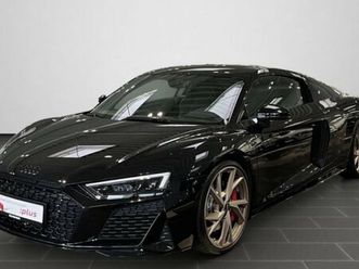 audi r8 5.2 v10 rwd