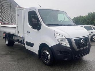 double vantaux arriere / attelage 2.3 dci 165cv / benne / coffre haut /