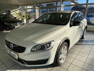 volvo v60 cross country kinetic*xenon*navi*sihz*