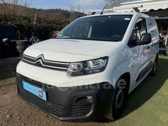 iii van taille m 650kg bluehdi 75 club