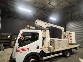 nacelle renault maxity ou échange