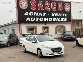 peugeot 208 1.4 vti 95 cv * moteur à chaine de distribution * 117 000 kms