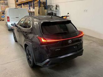 ux 2019 250h 2.0 premium 2wd cvt my20