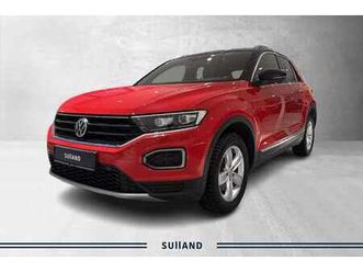 // sporty suv med firehjulsdrift