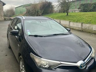 toyota auris touring sport hybride
