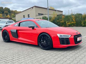 audi r8 v10 plus 5.2 fsi quattro 610ch | full carbone • freins céramique • laser light • b&o • ppf x-pel • carnet audi