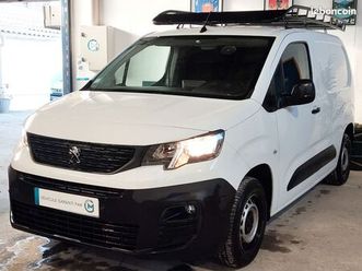 peugeot partner 3 (ph.2) fourgon 1.5 bluehdi 100cv s&s premium galerie et attelage premiere main entretien complet tva recuperable garantie 6 mois