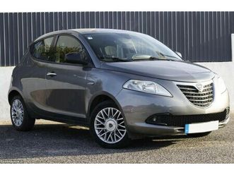 lancia ypsilon 1.3 95cv diesel nacional junho/13
