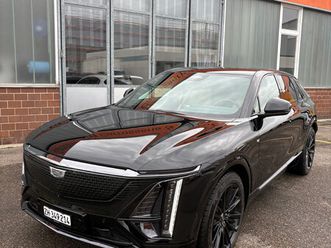 lyriq sport 102 kwh awd