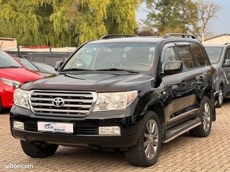 toyota land cruiser 4.5 v8 286ch vdj 200 bva 7 places - attelage - sièges electriques - toit ouvrant - régulateur - 259 000km