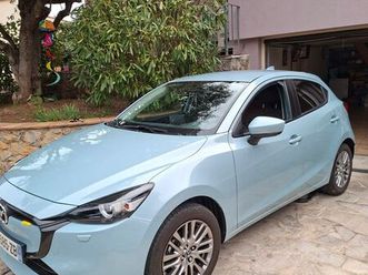 vends mazda 2