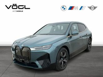 bmw ix xdrive40 sportpaket ahk