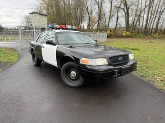 ◊2001 ford crown victoria police interceptor ◊finance options avail