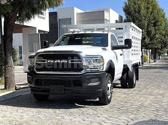 pl reg cab 4x2 v8 5mt