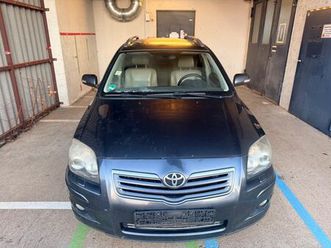toyota avensis kombi 2.4 executive / automatik / leder