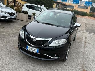 lancia ypsilon 1.2 69 cv platinum 70.000 km
