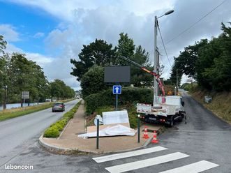 renanult maxity grue fassi f28