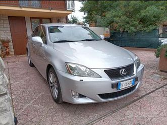 lexus is 220d luxury