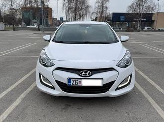hyundai i30 1,4 crdi - kamera, navigacija, 2012 god.