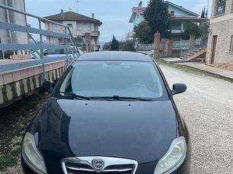 lancia delta 1.6 mtj