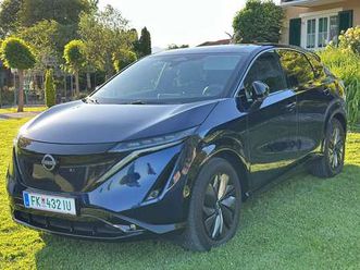 nissan ariya 63kwh advance | 402km | panorama | 8-fach bereift
