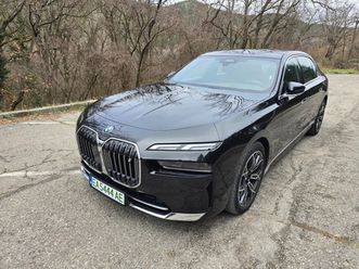 bmw i7 xdrive60, 4x4, hud, theater, 360