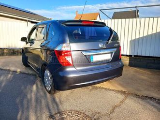 honda fr-v 2.0 executive 2 év műszaki! kikasznizva! nem eszi az olajat! üzembiztos! 6 fős!