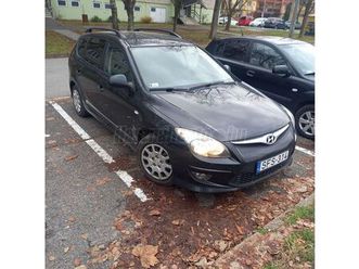 hyundai i30 cw 1.4i life digitklima.szkönyv