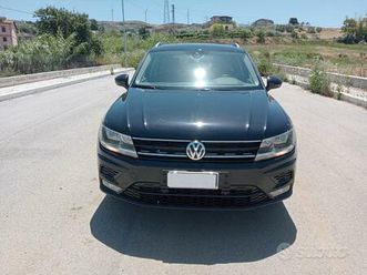 volkswagen tiguan 2.0 tdi scr dsg 4motion sport bm