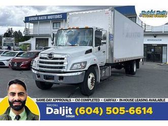 2019 hino 338 26’ dry box liftgate + hydraulic brakes!*cvi completed