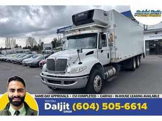 2017 international 4400 26’ tandem axle reefer box + tuckaway tailgate