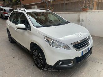 PEUGEOT 2008 active