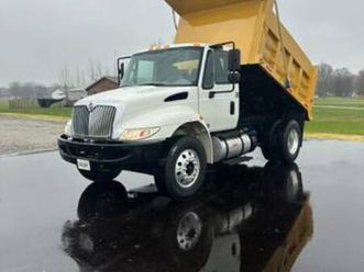 2018 international 4300 s a with 10' dump bed
